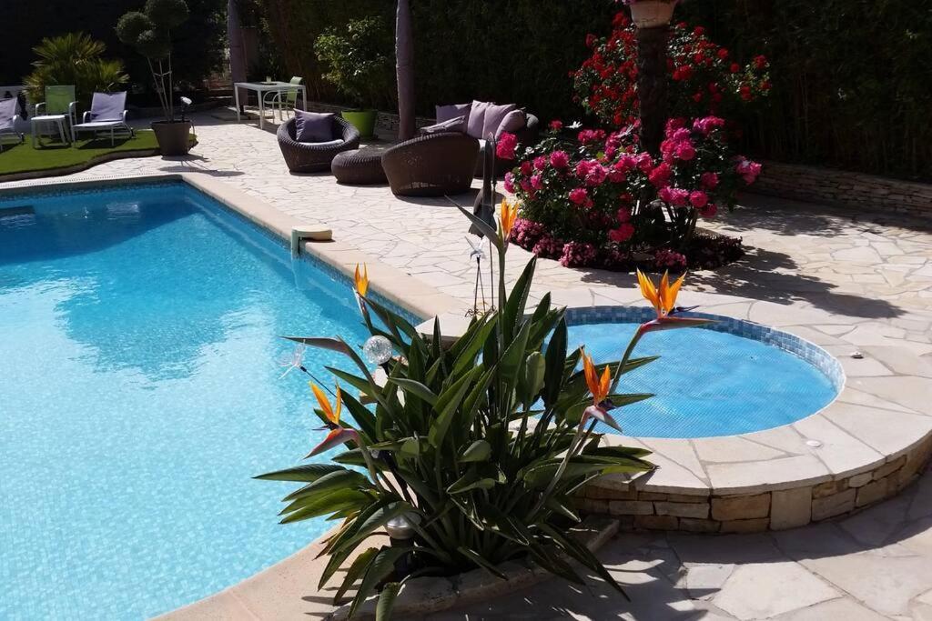 Studio Dans Villa De Charme, Piscine, Proche Plage Cassis Eksteriør billede