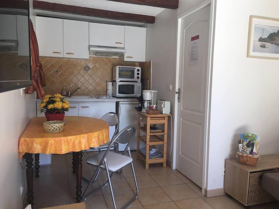 Studio Dans Villa De Charme, Piscine, Proche Plage Cassis Eksteriør billede